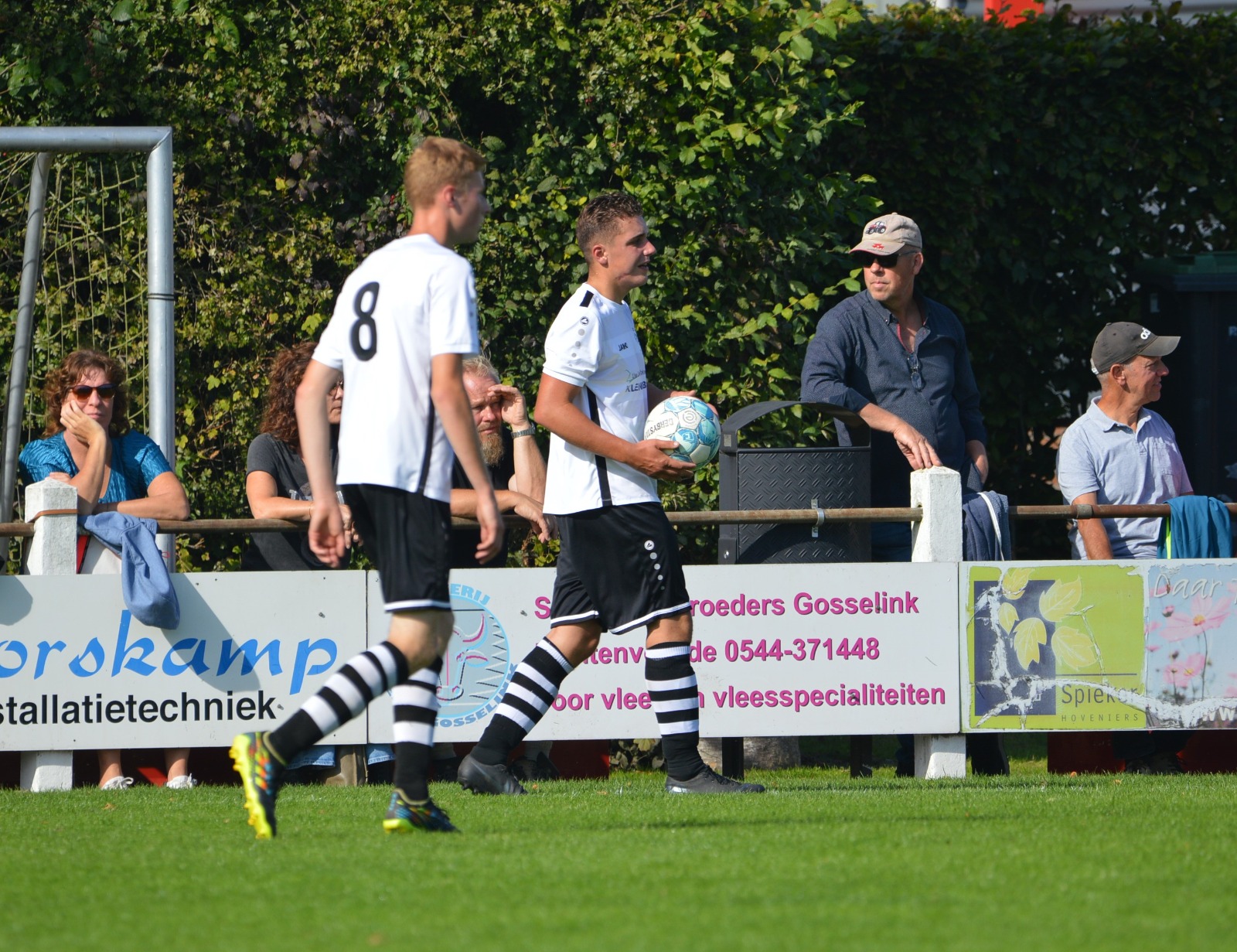 18. HMC 17 1 – Den Dam 1